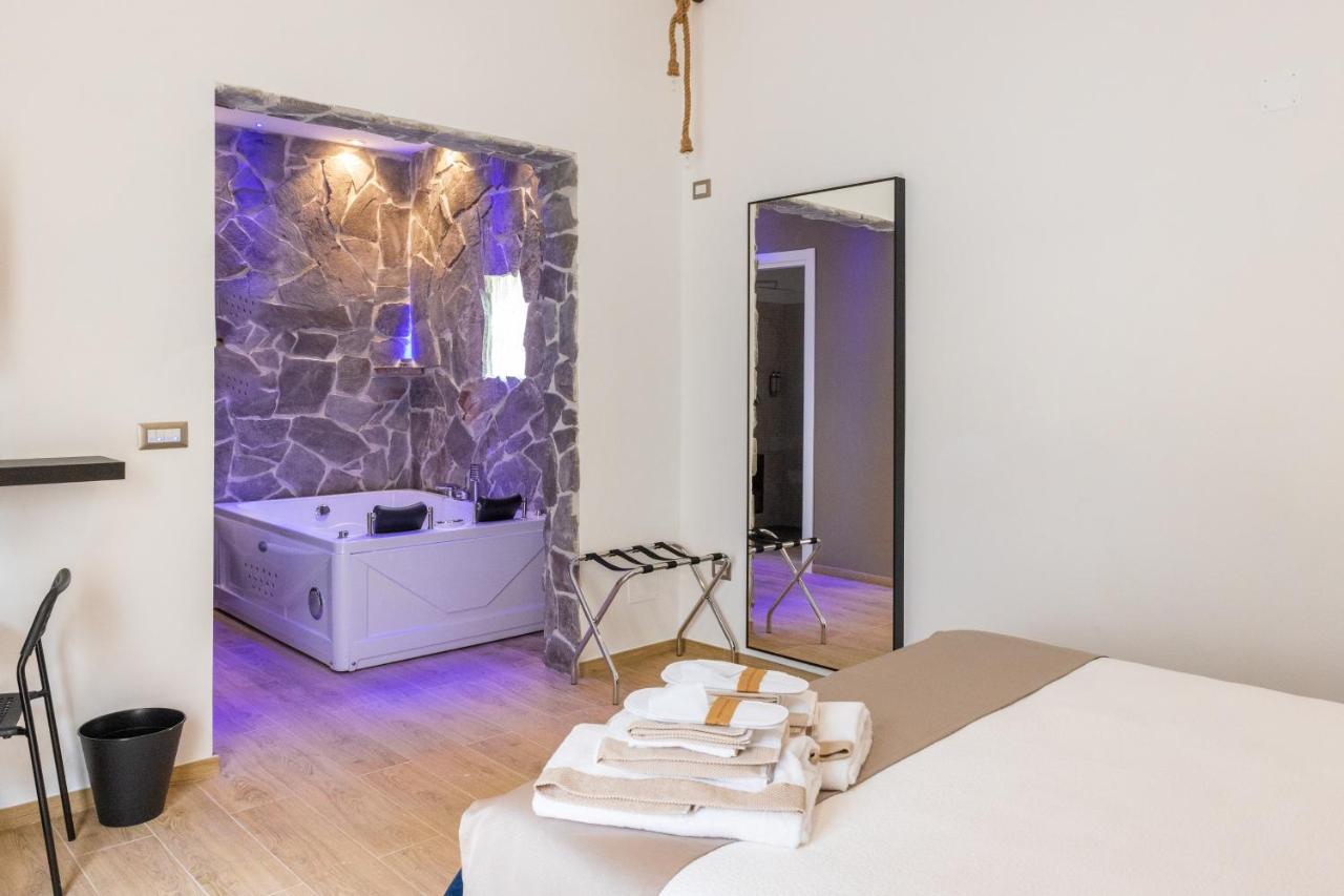 Lovely Rooms - Guest House Suites Триджано Екстер'єр фото