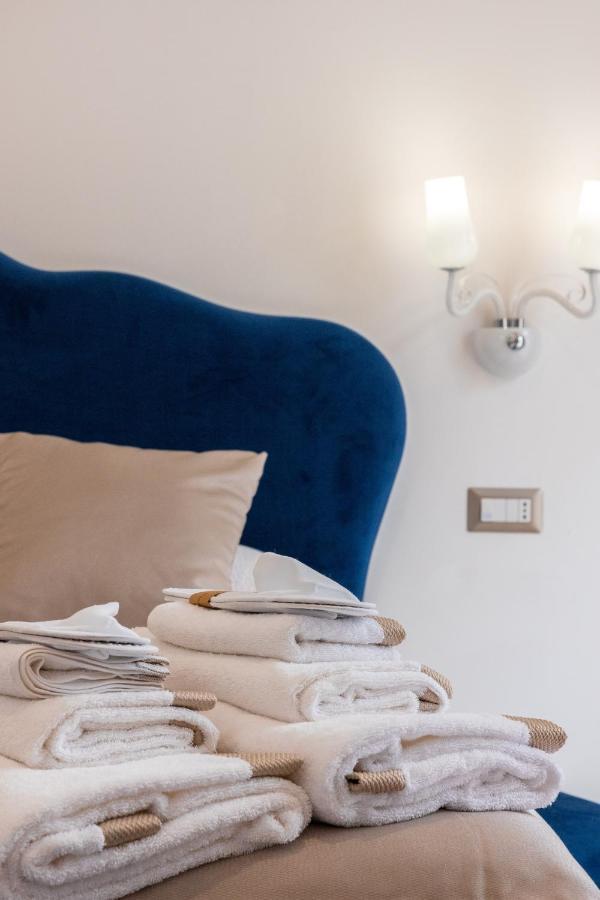 Lovely Rooms - Guest House Suites Триджано Екстер'єр фото